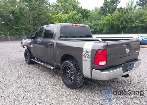 2018 Ram 1500 St z USA, uszkodzony, nr VIN 3C6RR7KTXJG186342